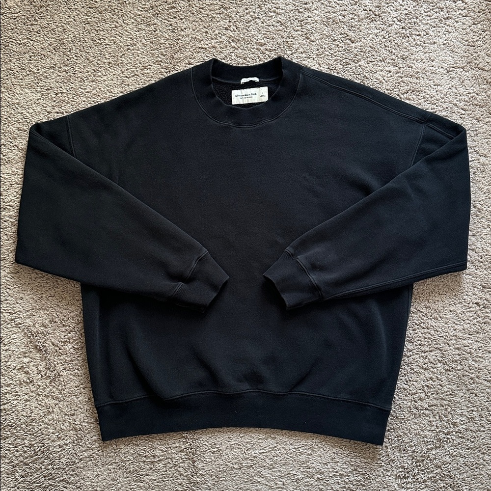 Abercrombie Essential Crew Sweatshirt